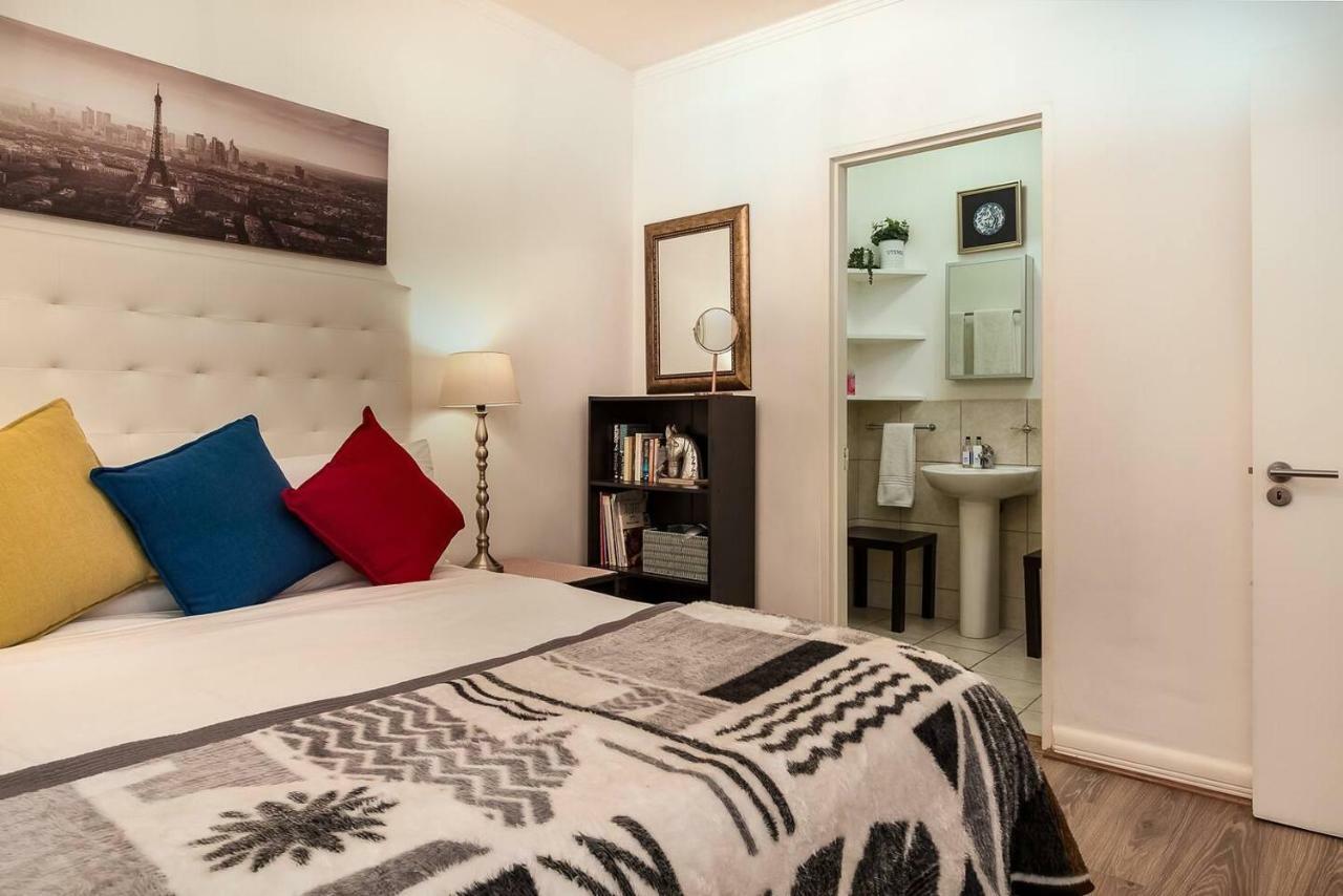 Four Seasons 1110 Apartment Cape Town Bagian luar foto