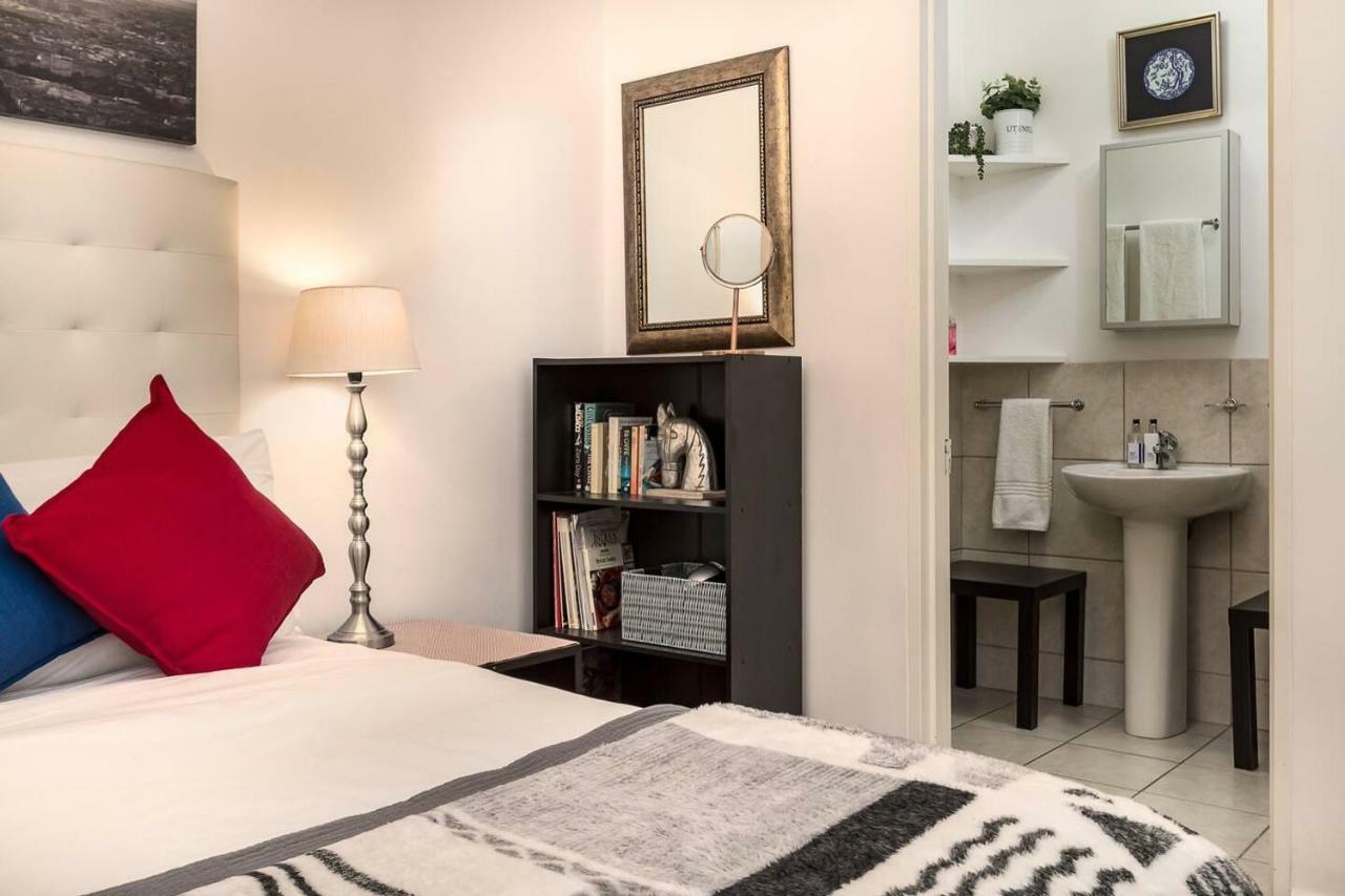 Four Seasons 1110 Apartment Cape Town Bagian luar foto